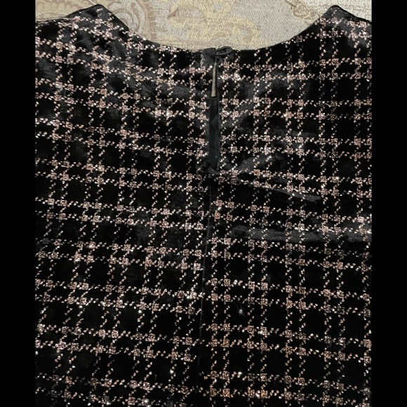 Zara Kids holiday dress ! Black velvet , gold glitter short sleeve - Picture 5 of 8